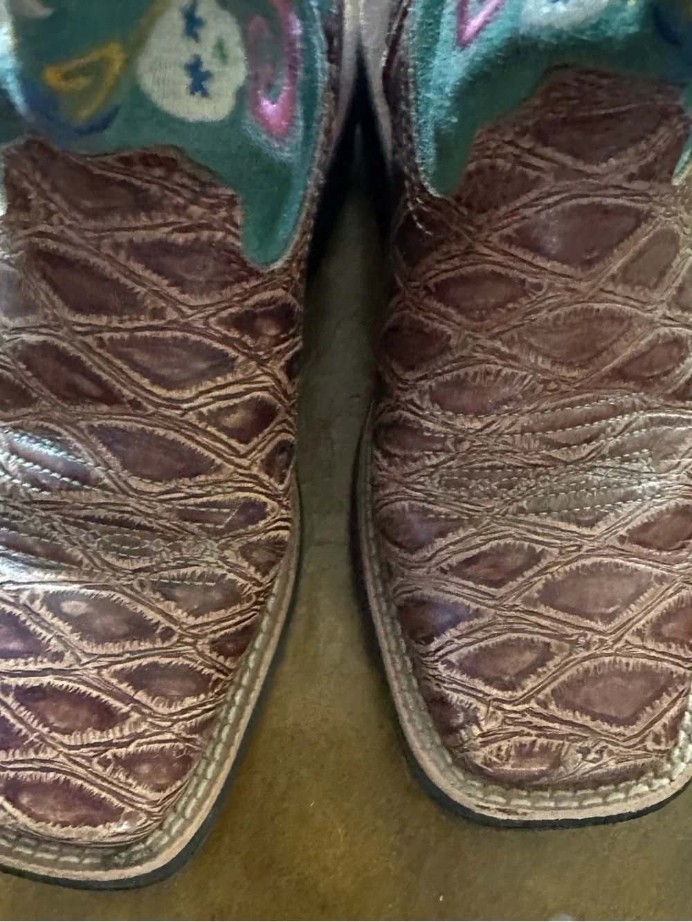 Ariat Sugar Skull Cowboy Boots Size 13